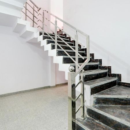 Hasanganj Hotel O White House מראה חיצוני תמונה