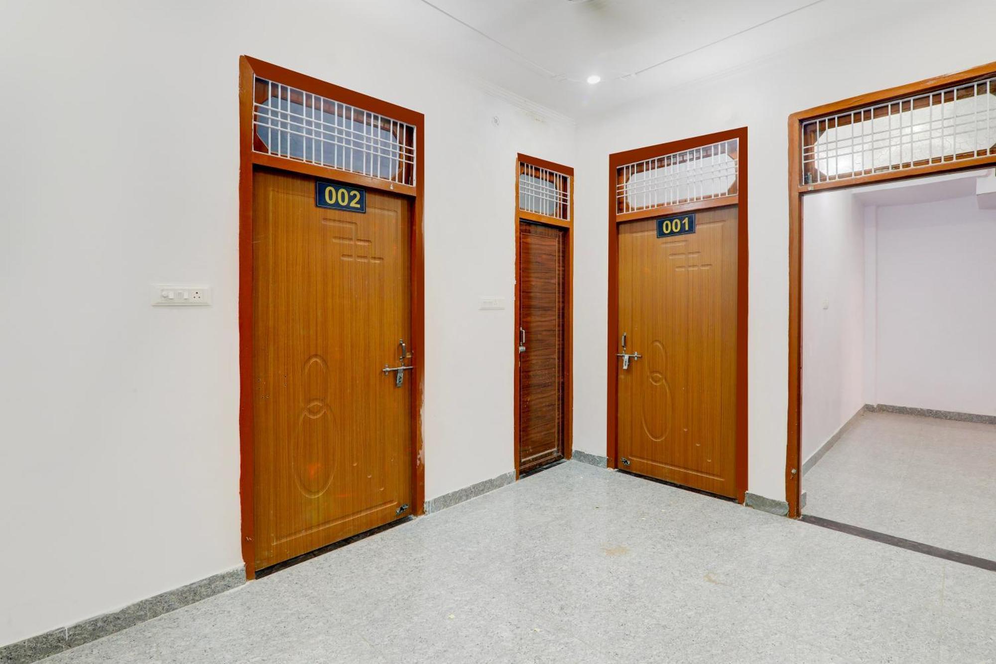 Hasanganj Hotel O White House מראה חיצוני תמונה