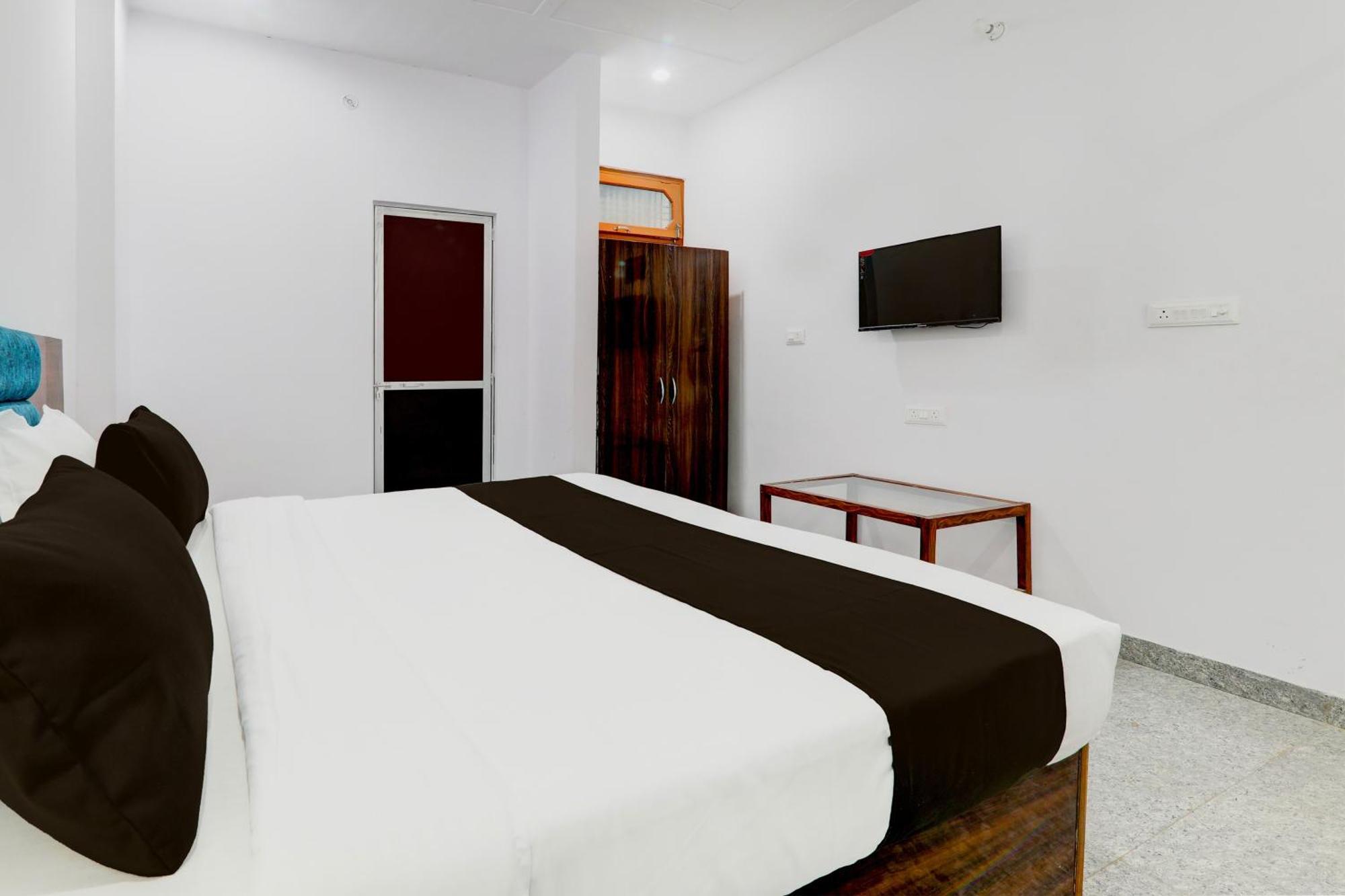 Hasanganj Hotel O White House מראה חיצוני תמונה