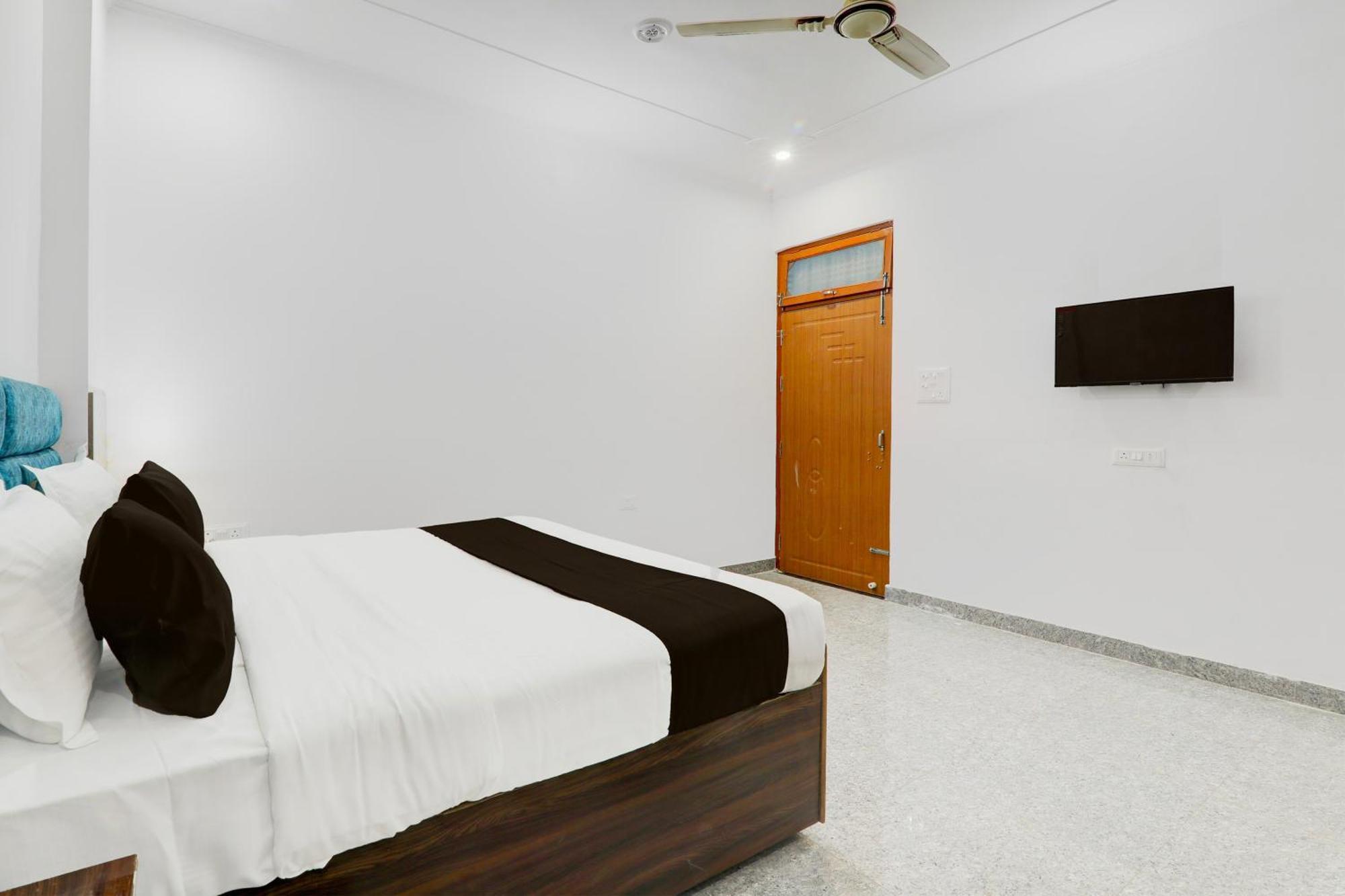Hasanganj Hotel O White House מראה חיצוני תמונה